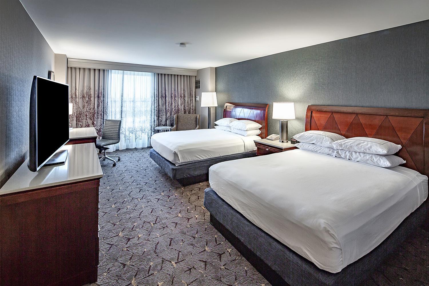 Doubletree By Hilton Modesto Hotel Exterior photo